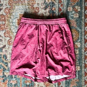 Lululemon Pacebreaker Short 7” PERFECT Condition!